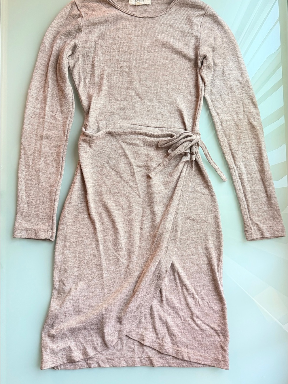 Women's long-sleeved dress, size M